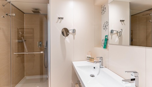 Standard Room, 2 Twin Beds, Bathtub
