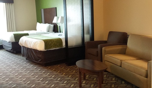 Room, 2 Queen Beds, Mobility Accessible, Non Smoking (Bathtub W/grab Bars)