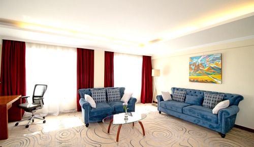 Superior Suite (Superior Suite)