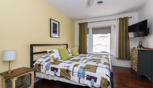 Premium Room (Room 3)