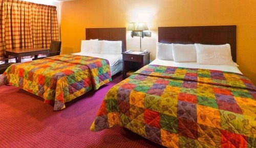 Room, 2 Queen Beds, Smoking