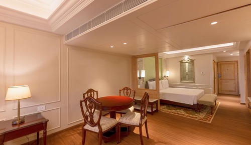 Suite, 1 Bedroom, Valley View