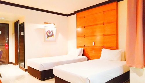 Standard Twin Room