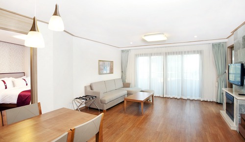 Suite, 2 Bedrooms (2 Ondol Beds)