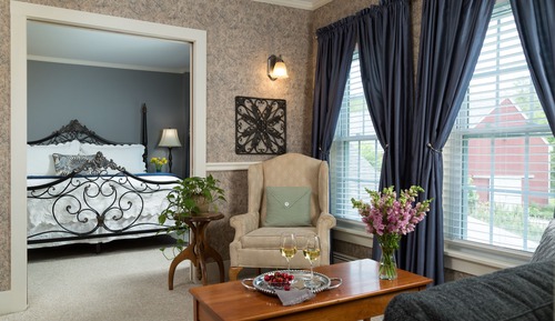 Room 5 - Jr. Suite
