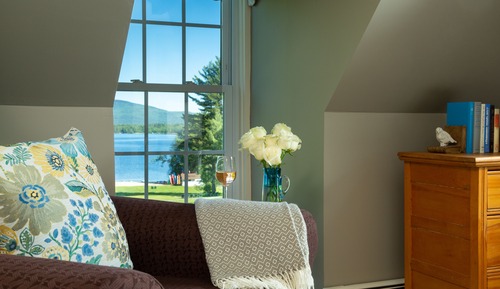 Room 12 - Jr. Suite