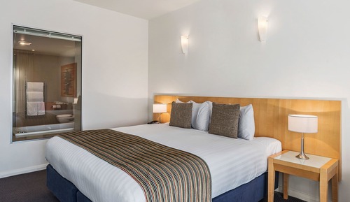 Deluxe Hotel Room