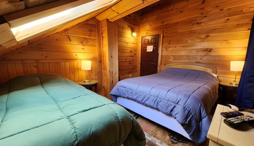 Standard Room (One Queen and One Single Bed)