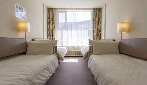 West Building 4 beds Room, Non-smoking