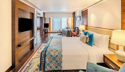 Vivanta Suite City View Queen Bed