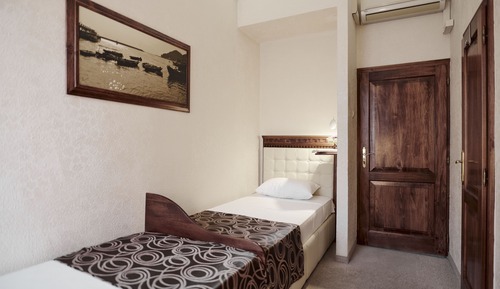 Economy Twin Room