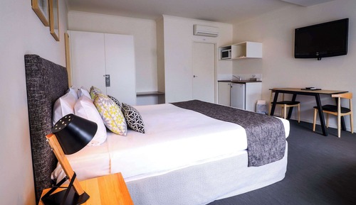 Room, 1 King Bed, Accessible, Non Smoking