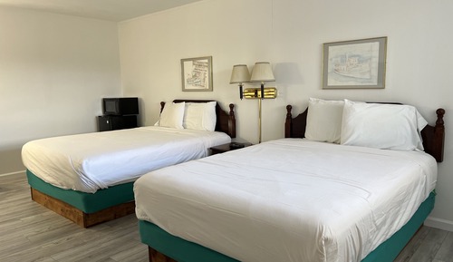 Standard Room, 2 Queen Beds, Exterior