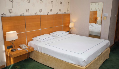 Superior Room, 1 Queen Bed