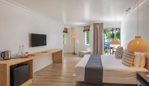 Deluxe Suite