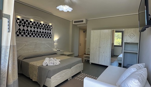 Junior Double Room