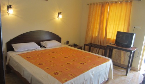 Room (AC)
