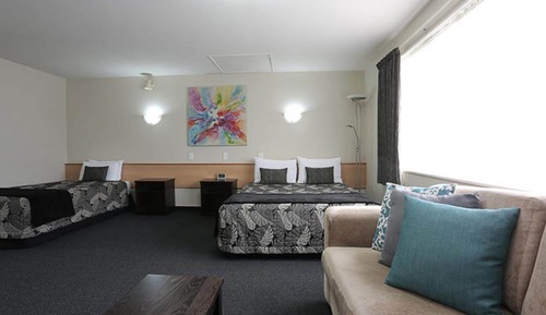 Studio, Multiple Beds, Kitchen