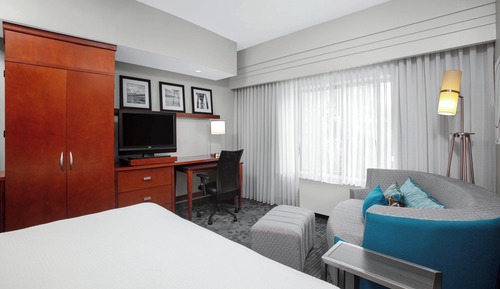 Room, 1 King Bed with Sofa bed, Non Smoking