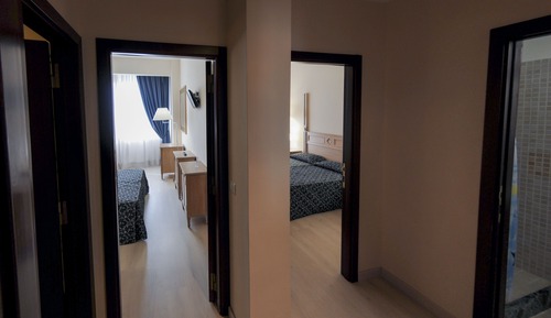 Family Room, 2 Bedrooms