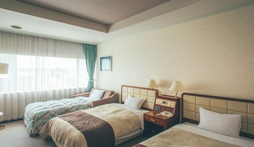 Triple Room