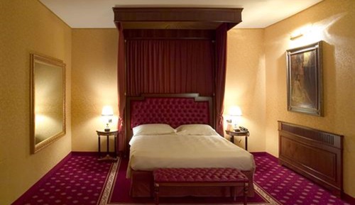 Suite, Hot Tub