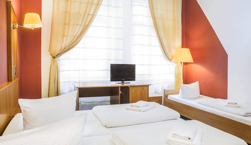 Comfort Double or Twin Room, Private Bathroom