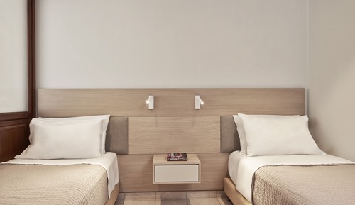 Family Room, Garden View