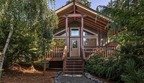 Cabin (Mount Hood)