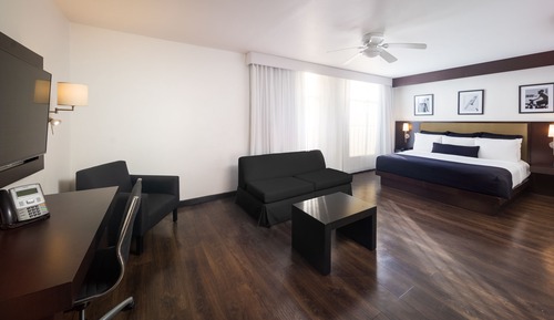 Junior Suite, 1 King Bed