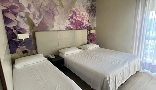 Comfort Triple Room