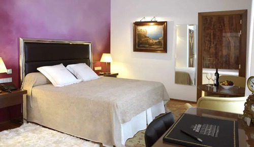 Superior Double Room (Bath with jets)