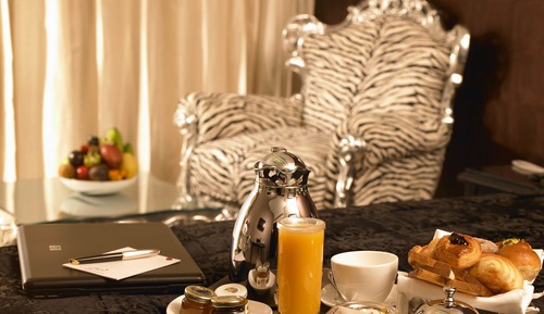 Zuri Junior Suite with King Size Bed (two ways Airport transfers included)