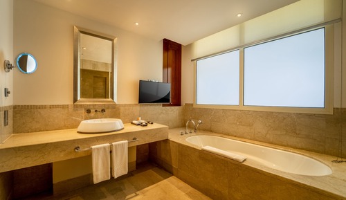 Grand, Executive Suite