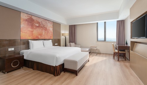 Suite, 1 Bedroom, Smoking (Living Dining Areas)