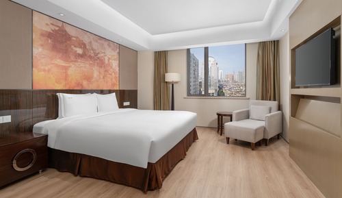 Club Room, 1 King Bed