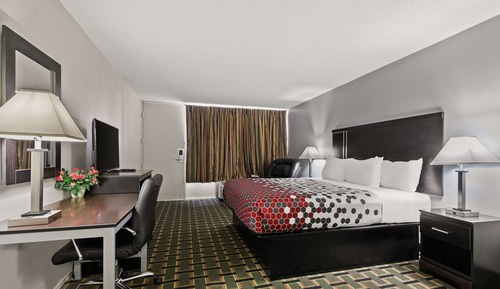 Standard Room, 1 King Bed, Smoking