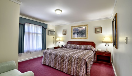 Office (Main) Building Executive Suites