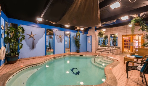 Dove Swimming Pool Suite with Private Heated Indoor Swimming, Jetted Tub & Fireplace