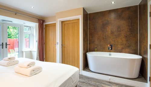 Deluxe Double or Twin Room, Ensuite (Garden-Coral)