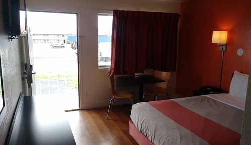 Standard Room, 1 Queen Bed, Non Smoking