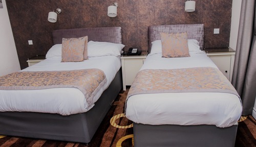 Standard Twin Room