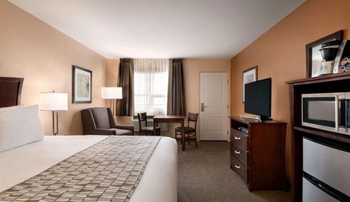 Room, 1 King Bed, Non Smoking