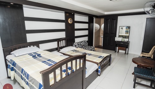 Premier Triple Room
