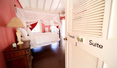Suite, 1 Queen Bed (French)