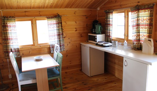 Cabin (5)