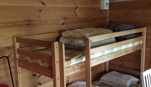 Cabin (4)