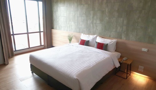 Deluxe Room, 1 King Bed