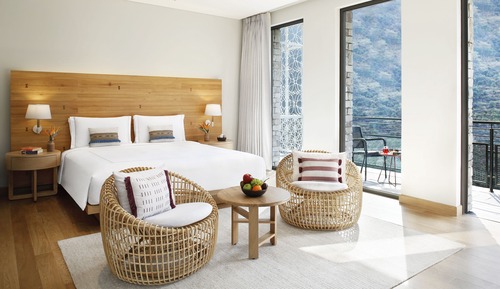 Junior Suite, 1 King Bed, View