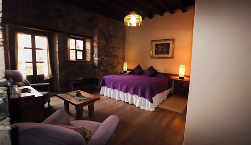 King Suite with balcony, 1 King bed, No smoking XI